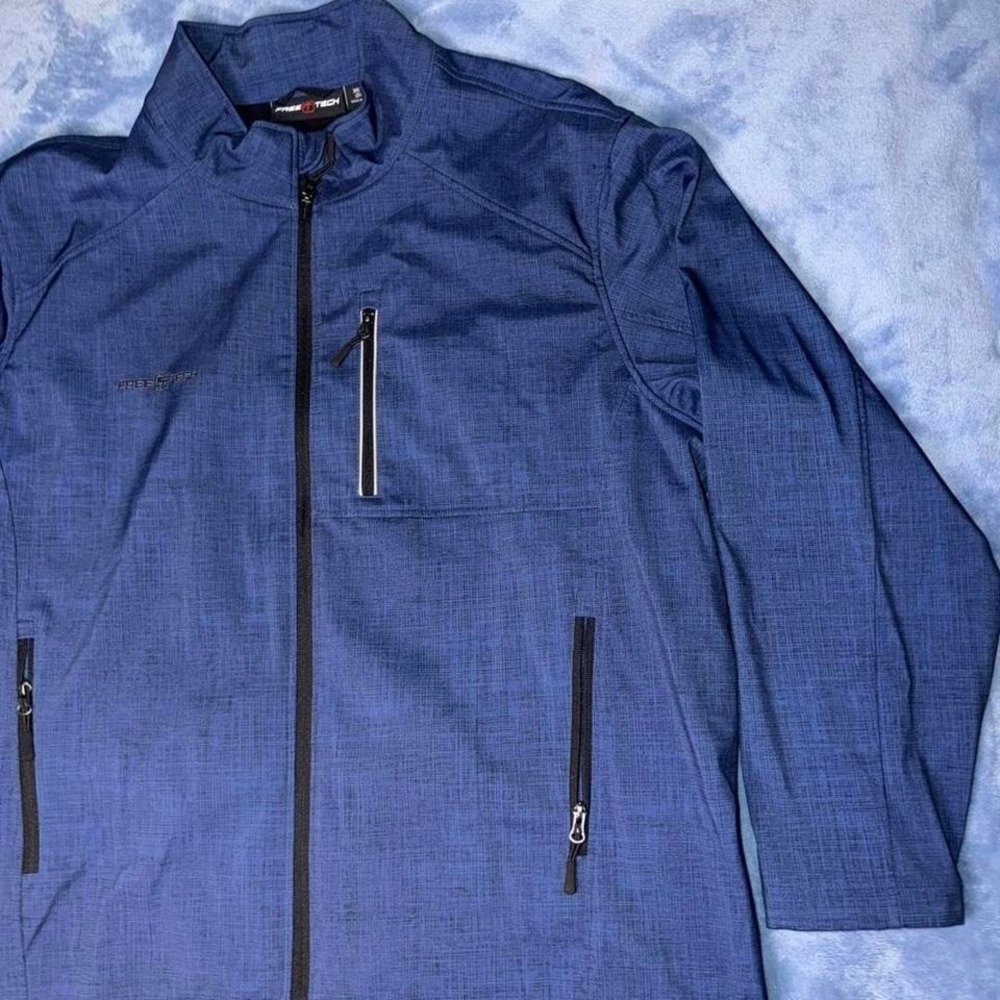 Free Tech Men's Jacket,‎ size 3xl